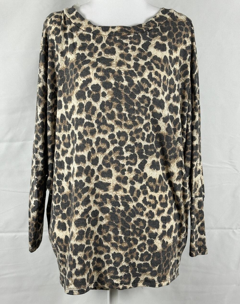Vine & Love Leopard Print Long Sleeve Tunic Top – Soft & Lightweight NWOT SZ Med